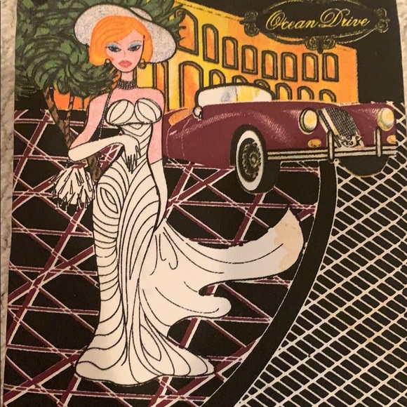 Black purse with beaded Ocean Drive scene - Picture 5 of 7